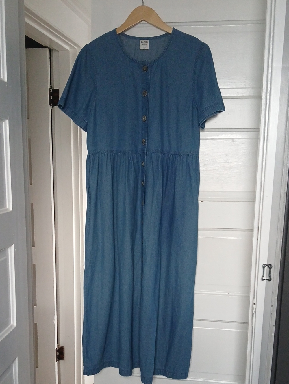 Vintage Blair Denim Midi Dress Relaxed Fit Short Sleeves Blue With Buttons